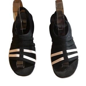 Easy Spirit Sandals, Black & White Low Wedges w/Stretchy Uppers SZ 9 1/2